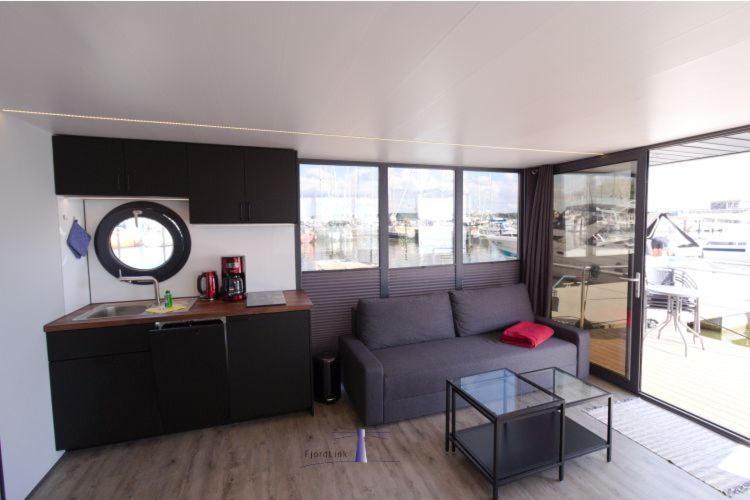 Hausboot Fjord Aries Mit Dachterrasse In Schleswig Otel Dış mekan fotoğraf